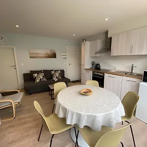  Appartement 1 Slaapkamer Logie Met Extra Zetelbed In Leefruimte